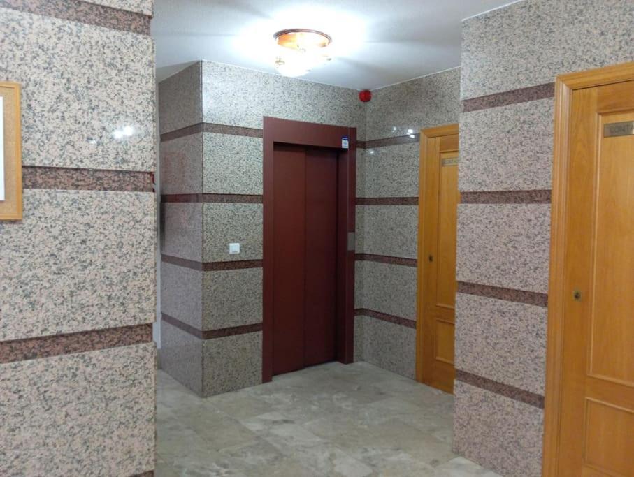 דירות סיודאד ריאל Buen Lugar Trabajo Y Familiar מראה חיצוני תמונה